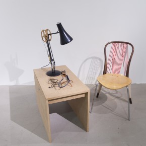 Paulo Goldstein: Stol fra The Scarcity-project, 2014  Repaired Anglepoise 2012 Repaired Headphones, 2012